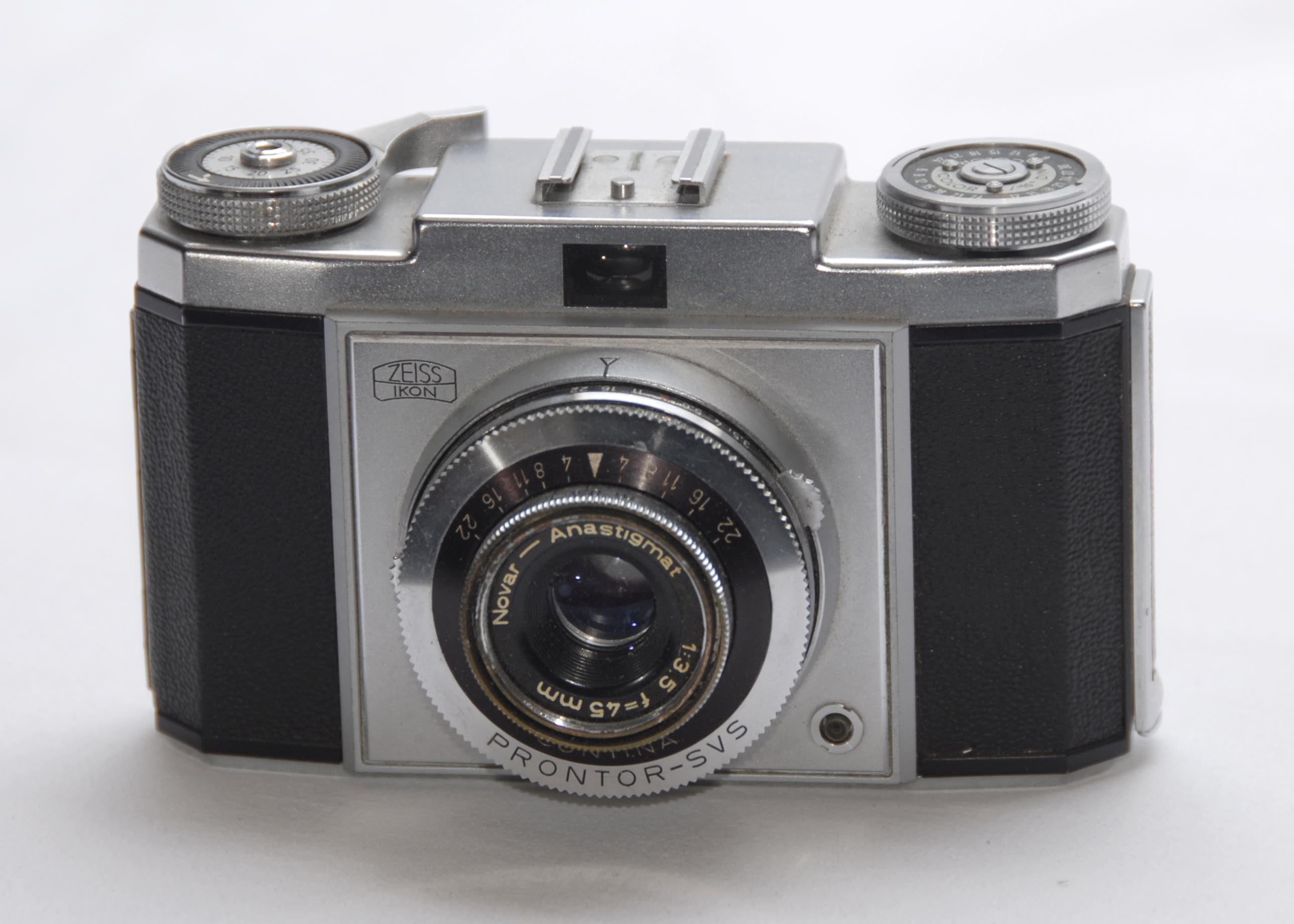 ZEISS IKON CONTINA Ia (526/24)